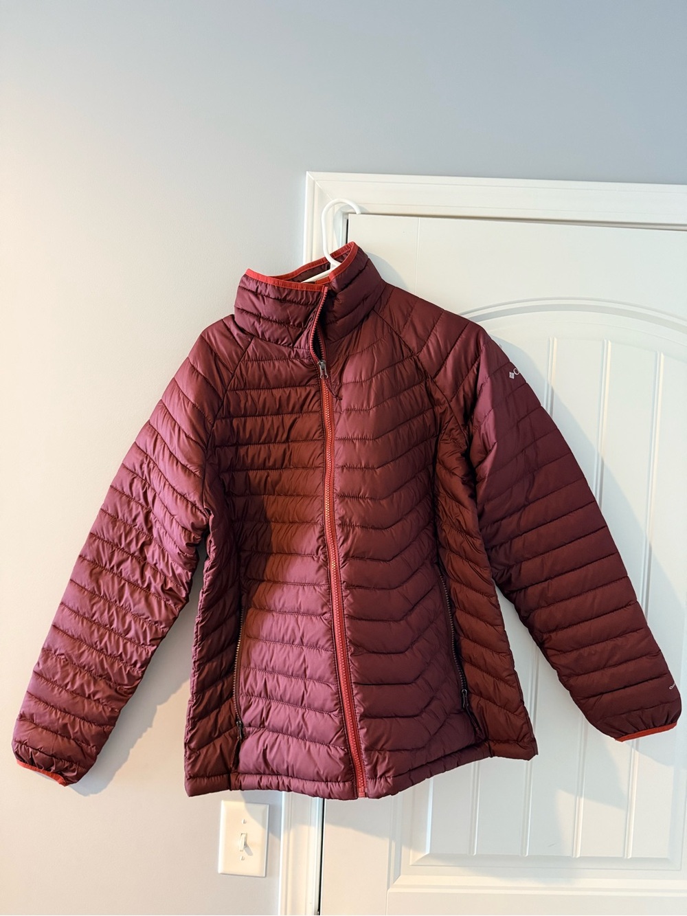 Columbia Women’s Puffer Jacket - Burgundy